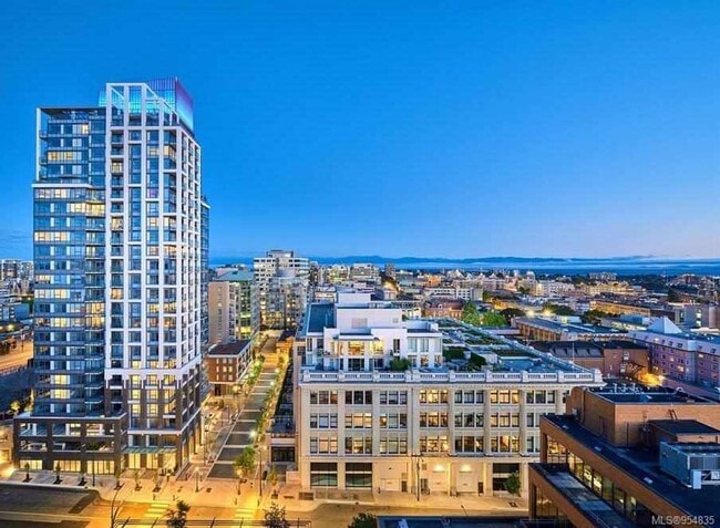 Building Photo - 777 Herald St Unit Hudson Place 20