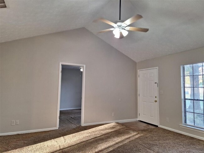 Photo - 1377 Dunbarton Rd