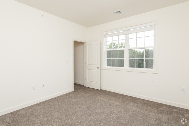 2BR, 2BA - 1128 SF - Second Bedroom