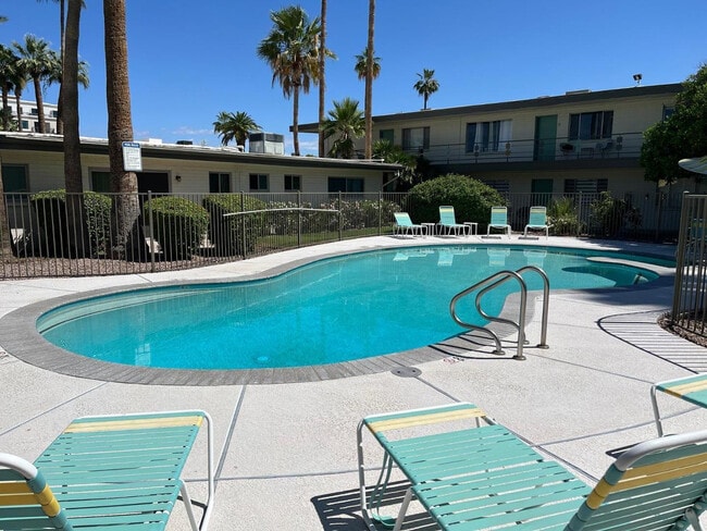 Photo - 6805 E 2nd St Unidad 11