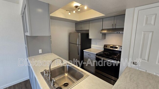 Photo - 239 Cheney St