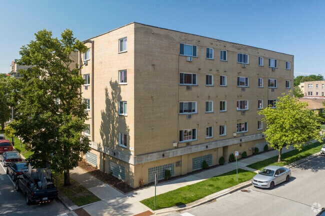 Alternate - 5314 N Damen Ave Apartments