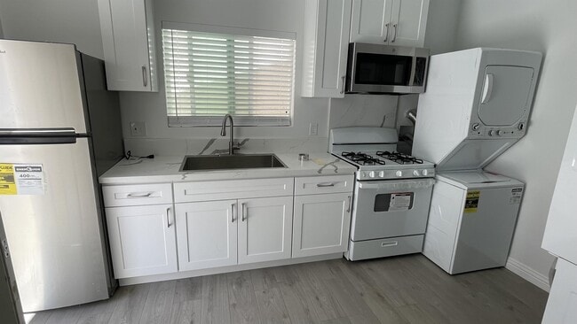 Building Photo - 4354 138th St