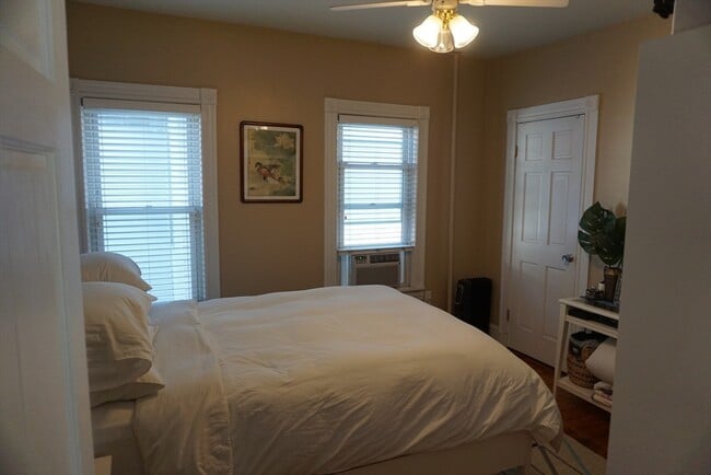 Photo - 121 Albion St Unit 2