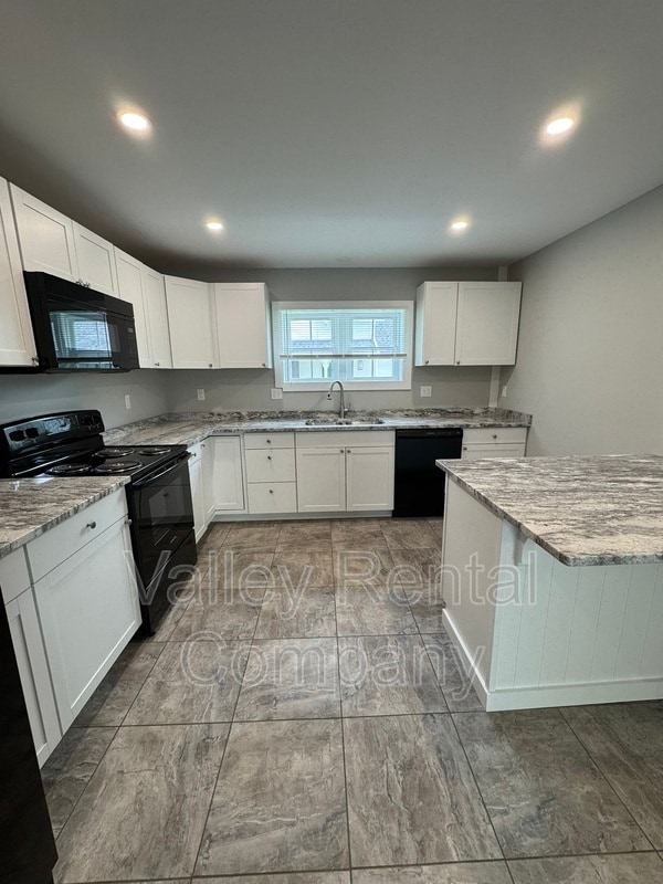 118 N Main St
