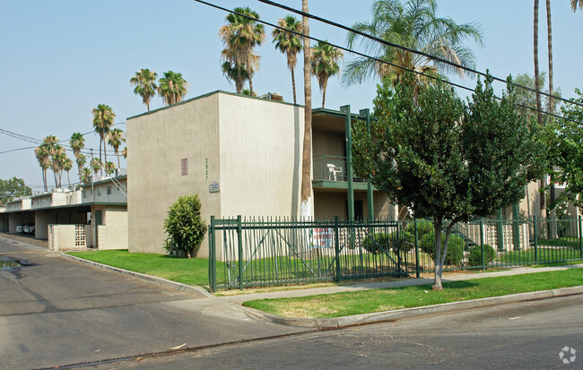 Palm Garden Apartments - Palm Garden Apartments