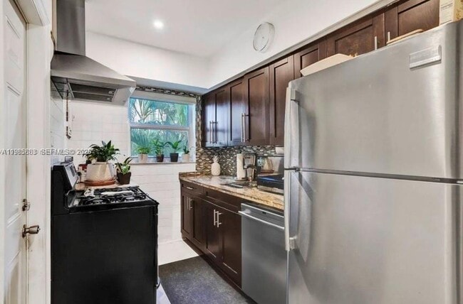 Photo - 10076 E Bay Harbor Dr Unit 76D