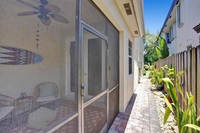 Photo - 426 SW 9th St