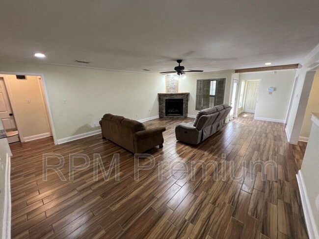 Photo - 1944 W Marsden Pl