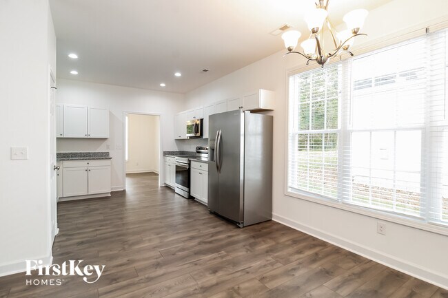 Photo - 1818 Yarbrough Drive