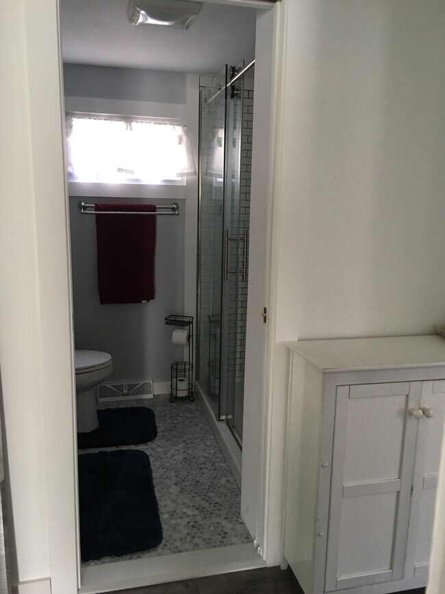 Photo - 22 Jackson St Unidad 2 Bedroom