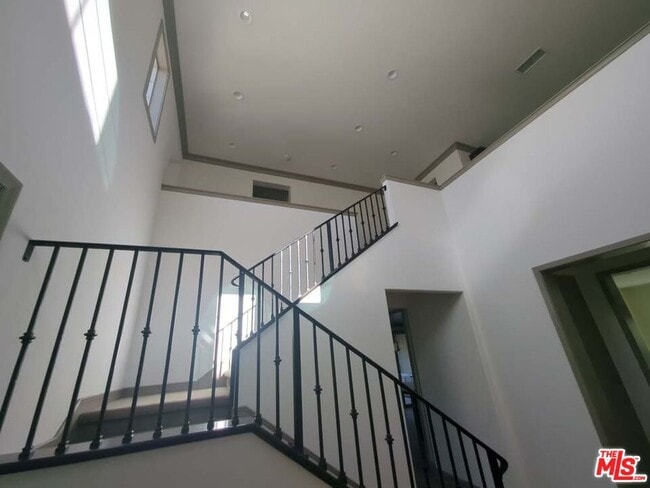 Photo - 16243 Cameo Ct