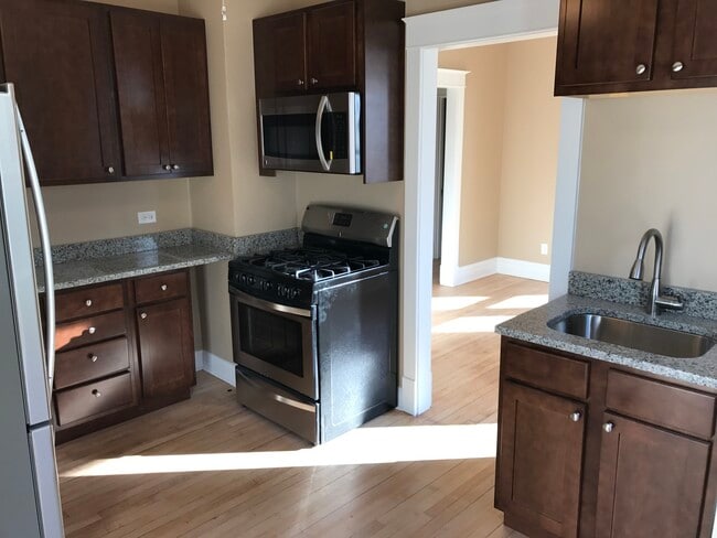 Photo - 116 N Adams St