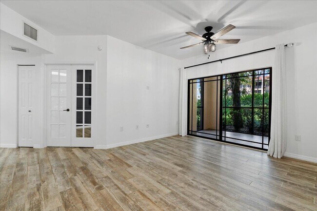 Photo - 3023 Alcazar Pl Unit 103