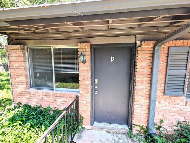 Amazing four-plex unit ready for immediate... - Amazing four-plex unit ready for immediate... House