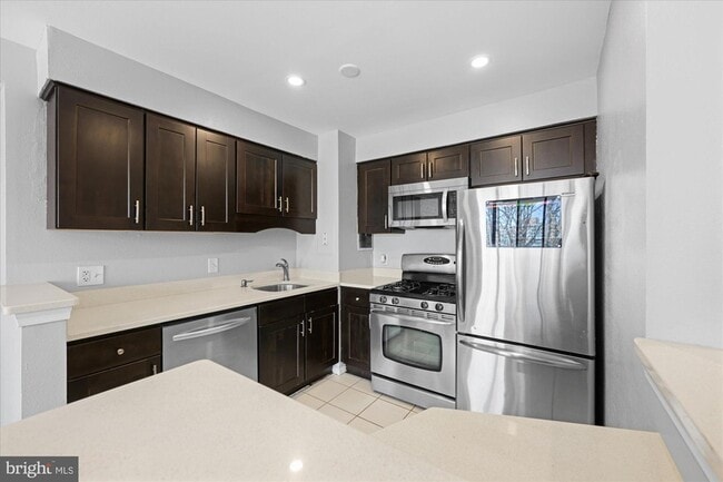 Photo - 4 S Van Dorn St Unit 204