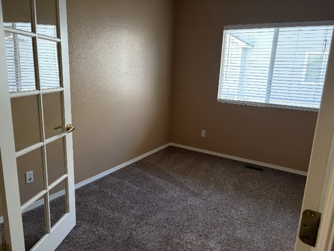 Photo - 1628 Lily Lake Dr