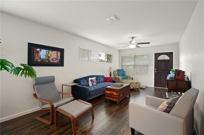 Photo - 1801 Maple Ave