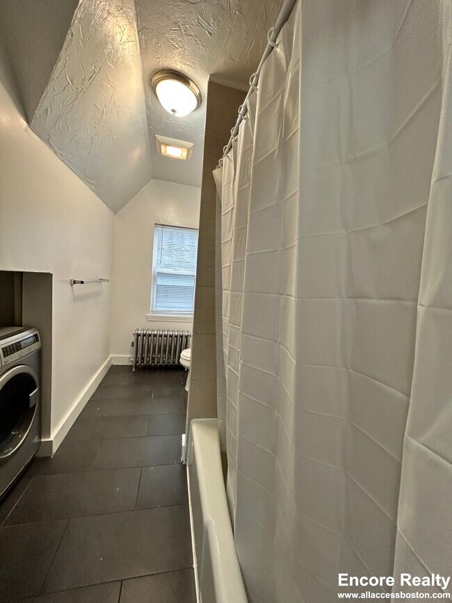 Photo - 91 Devon St Unit 3