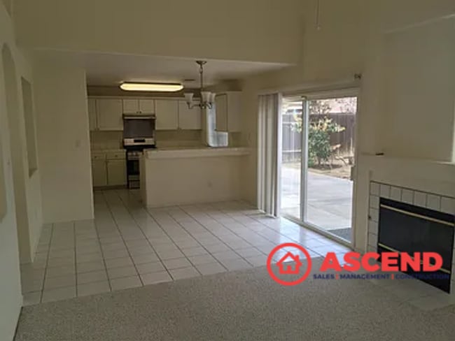 Photo - Beautiful 4 bedroom Two-Story Home!