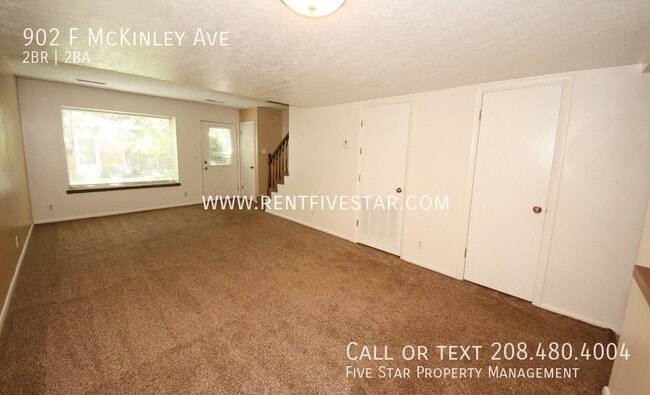 Photo - 902 F McKinley Ave-