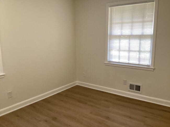 Photo - 3 Bed 1.5 bath House