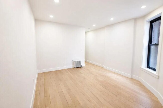 204 W 96th St Unit 3C