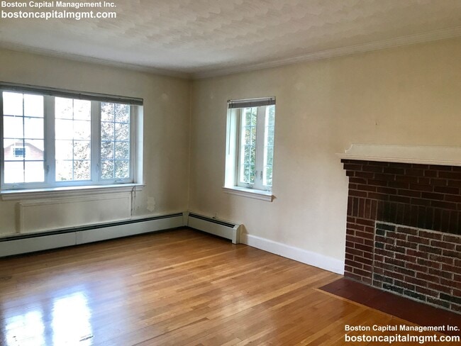 Photo - 8 Mt Ida St Unit 2