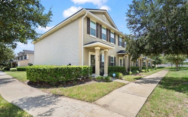 Photo - 612 Wishing Wy