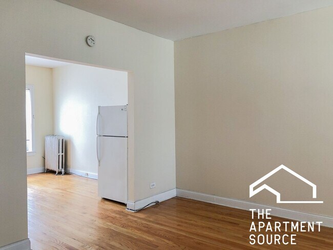 Photo - 1827 W Foster Ave Unit 1