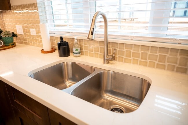 Photo - 15014 Sparrows Nest Ln