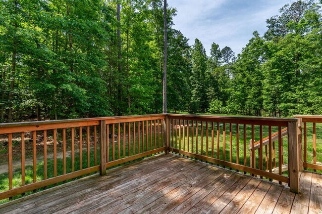Photo - Beautiful Rental in The Highlands – Spacio...