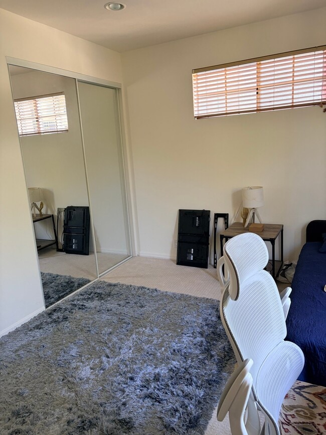 1601 Hilts Ave Unit 3