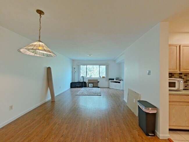 Photo - 85 E Squantum St Unidad 11