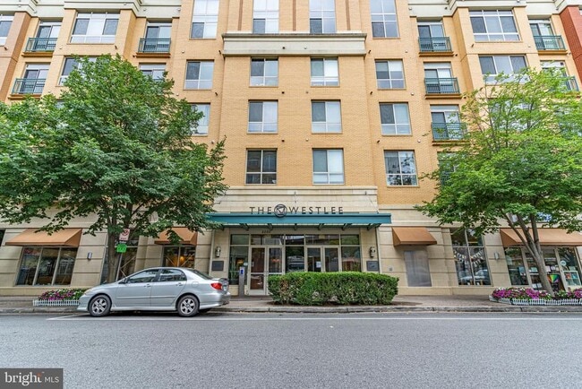 Building Photo - 2200 N Westmoreland St Unit 229 Rental