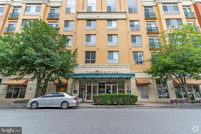 Building Photo - 2200 N Westmoreland St Unit 229 Rental