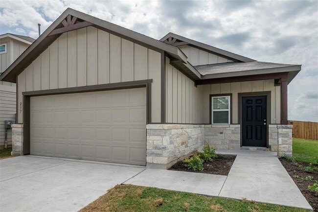 Photo - 237 Yellowbark St