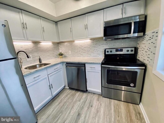 Photo - 3312 S 28th St Apartamento Unidad 404