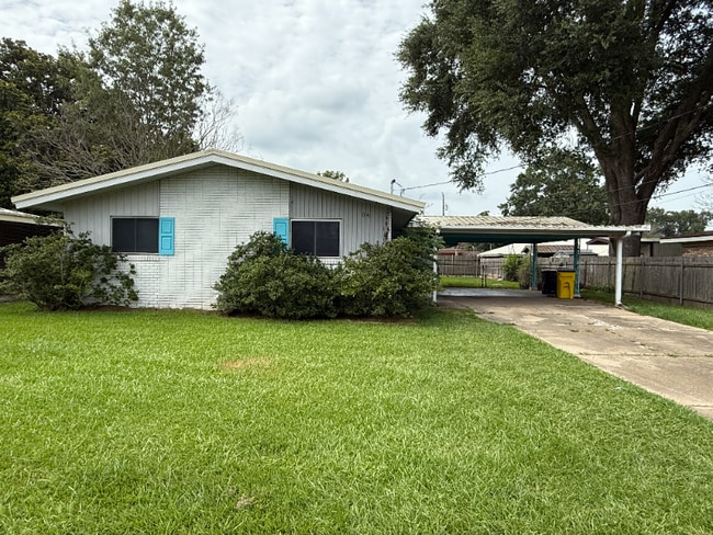 Photo - 114 Brockton Dr House