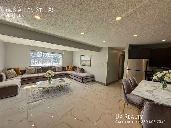 Photo - 608 Allen St Unit A5