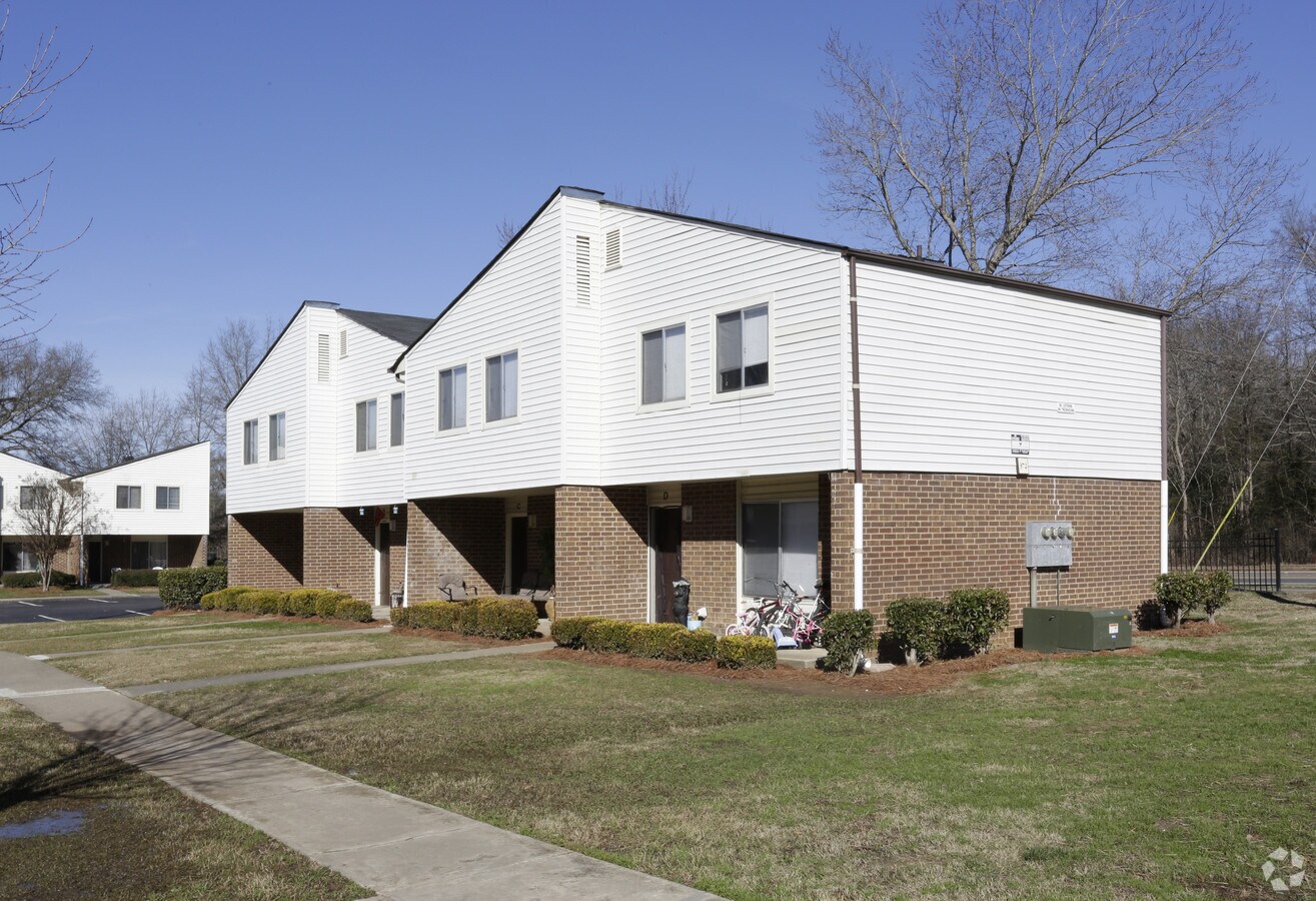 Photo - Market Place Apartments