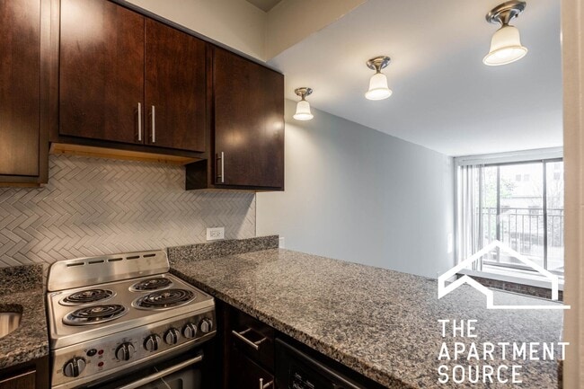 Photo - 1220 N La Salle Dr Unit G2