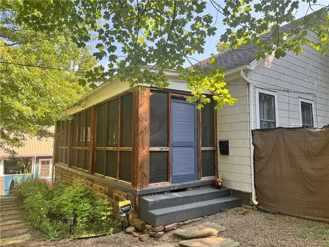 Photo - 610 N Olive Ave