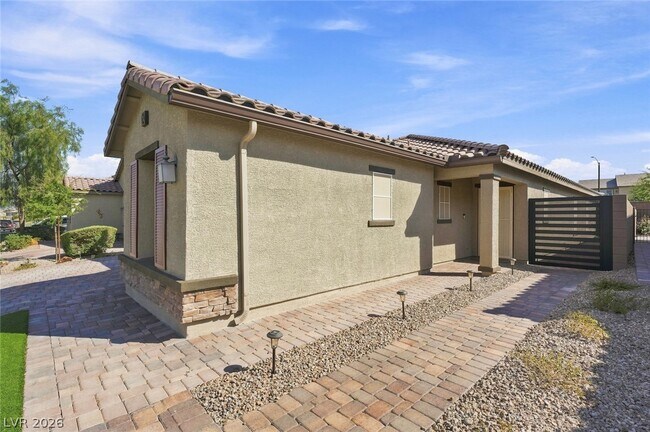 Photo - 1525 Deep Valley Ave