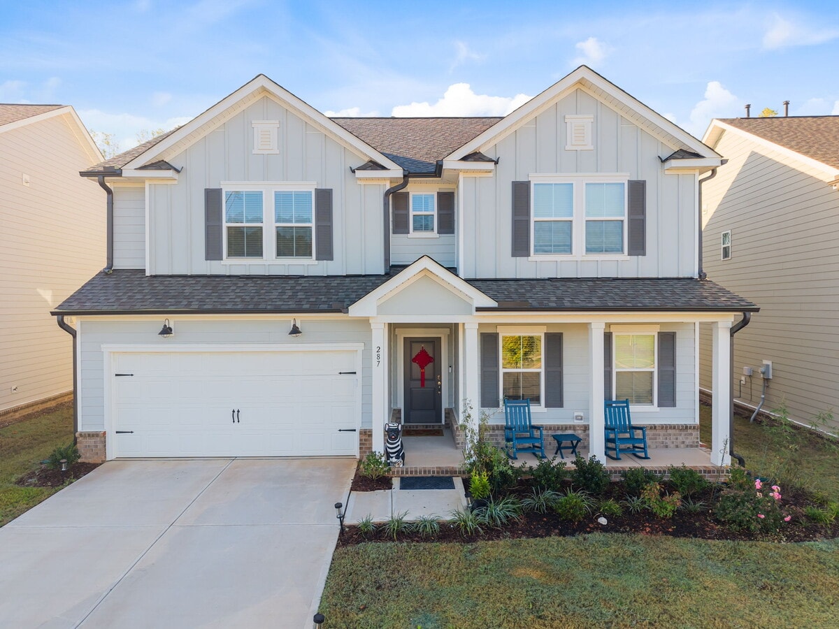 Photo - 287 Glen Clova Dr