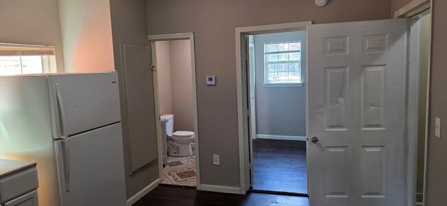 3419 Sealy Ave Unit 4