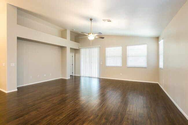 Photo - 7157 Weavers Pl