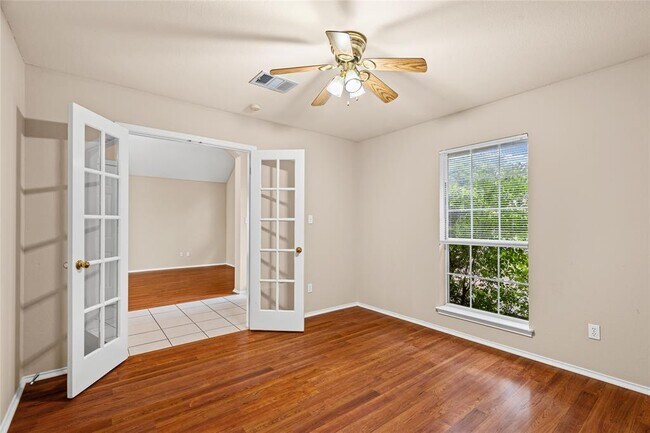 Photo - 716 Meadow View Dr
