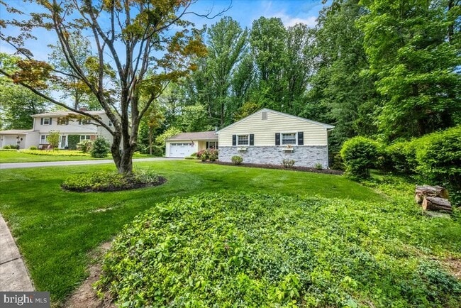 40 Pine knoll Dr