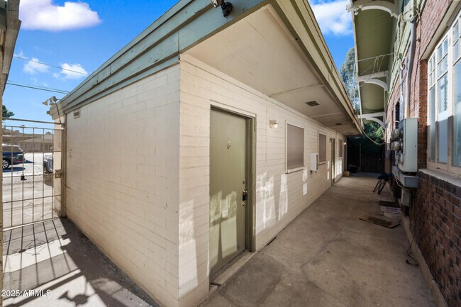 Photo - 343 W Portland St Unit 5